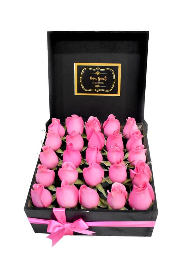 Arreglo Floral Con Rosas Rosas #color_Rosa