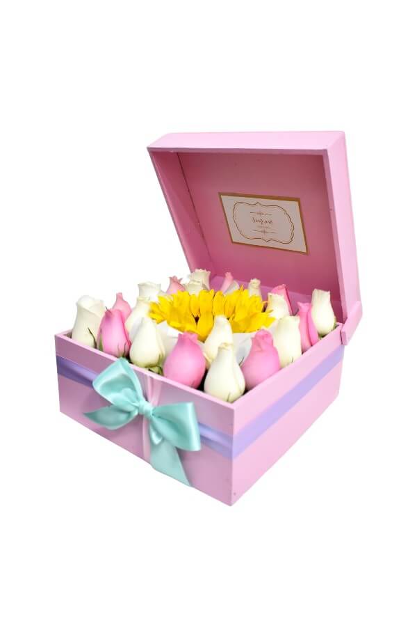 Arreglo Floral Con Rosas rosas blncas y Girasol #color_Rosa/Blanco