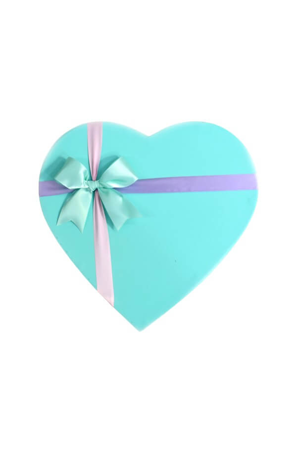 Arreglo Floral En forma de Corazon con Flor Variada #color_Verde Agua