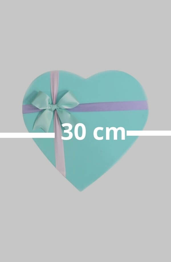 Arreglo Floral En forma de Corazon con Flor Variada #color_Verde Agua