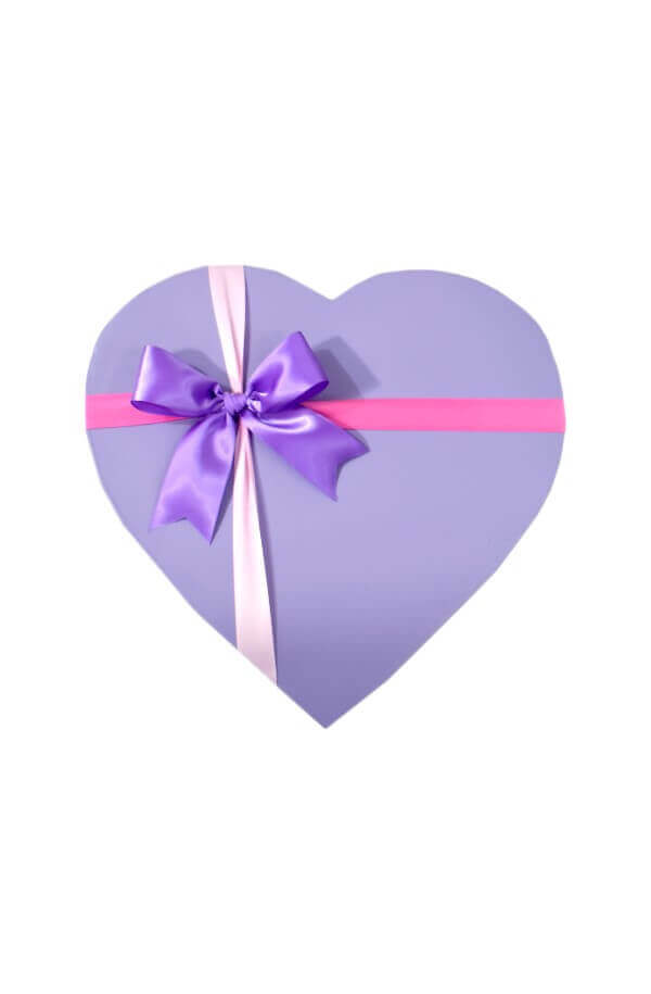 Arreglo Floral En forma de Corazon con Flor Variada #color_Lila