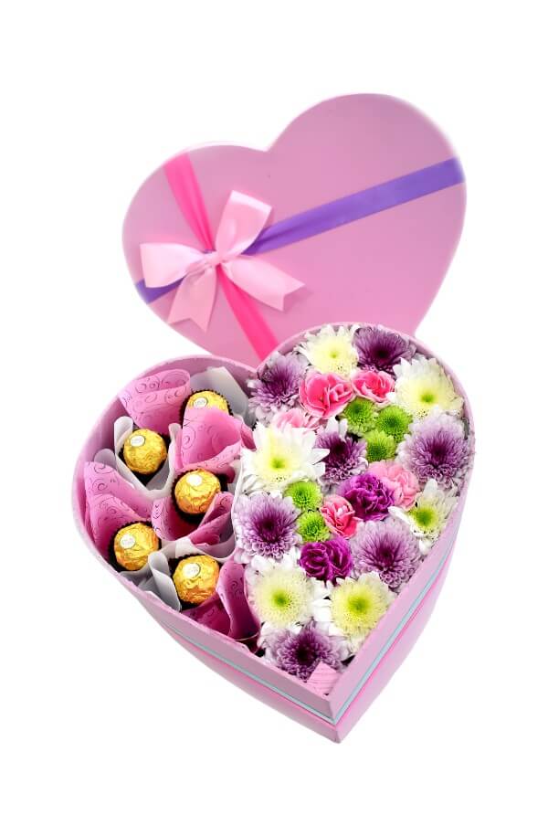 Arreglo Floral En forma de Corazon con Flor Variada #color_Rosa