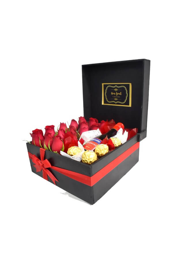 Arreglo Floral con Rosas Rojas,Chocolate y vino #color_Rojo