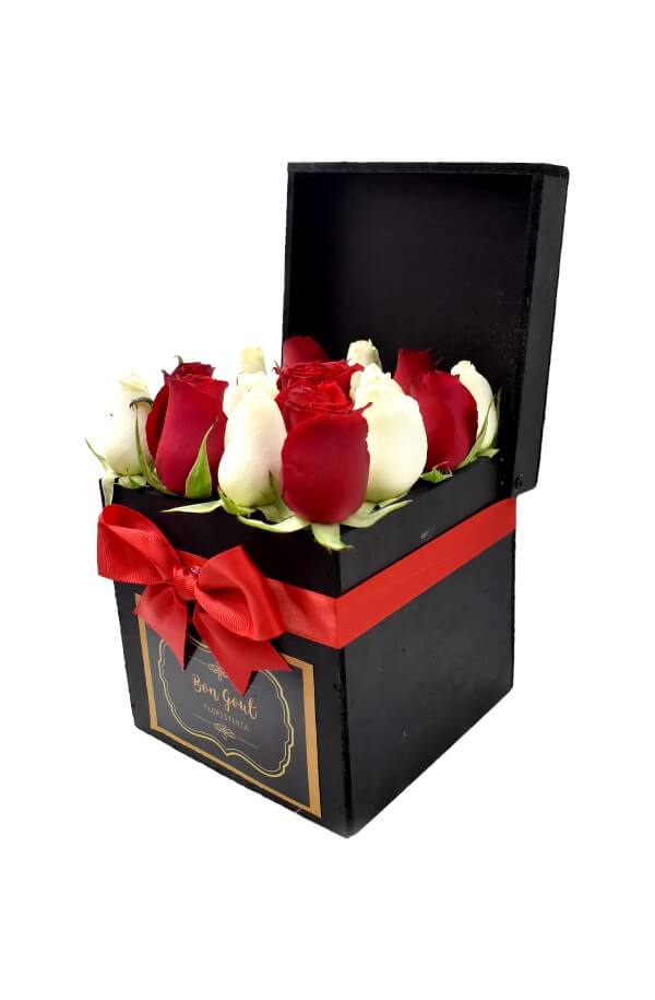 Arreglo Floral de Rosas Rojas y Blanco #color_Rojo/Blanco
