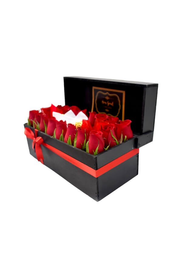 Arreglo Floral con Rosas Rojas y chocolates #color_Rojo