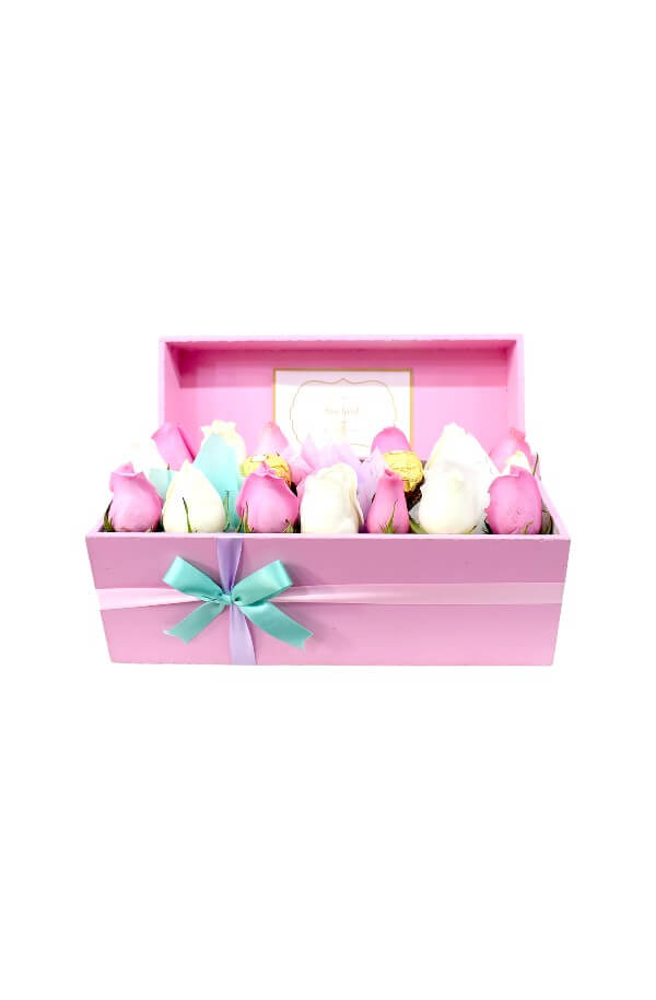 Arreglo Floral con Rosas Rosas y Blancas con Choclates Ferrero #color_Rosa/Blanco