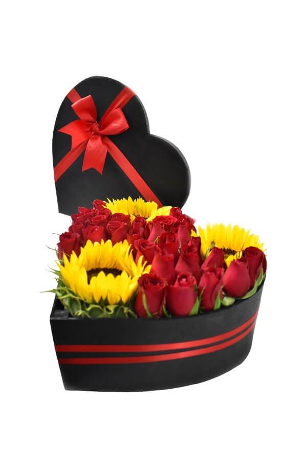 Arreglo Floral en forma de corazon Con Rosas Rojas y Girasol #color_Rojo