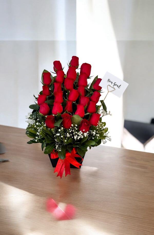 Caja con 24 Rosas Rojas