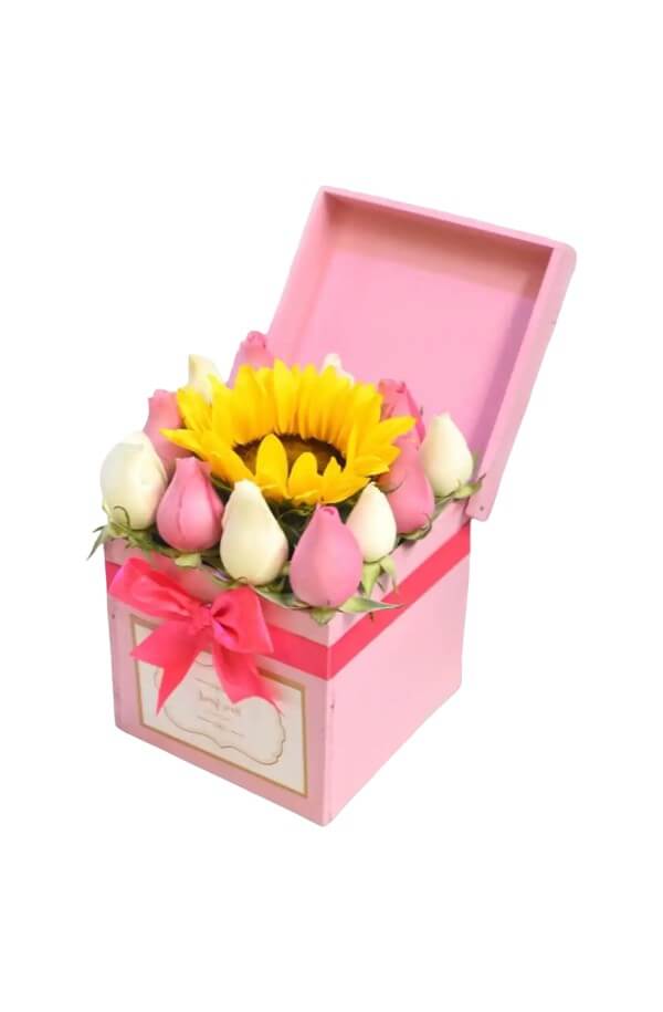 Arreglo Floral con Rosas color Pastel con girasol #Color_Rosa/Blanco