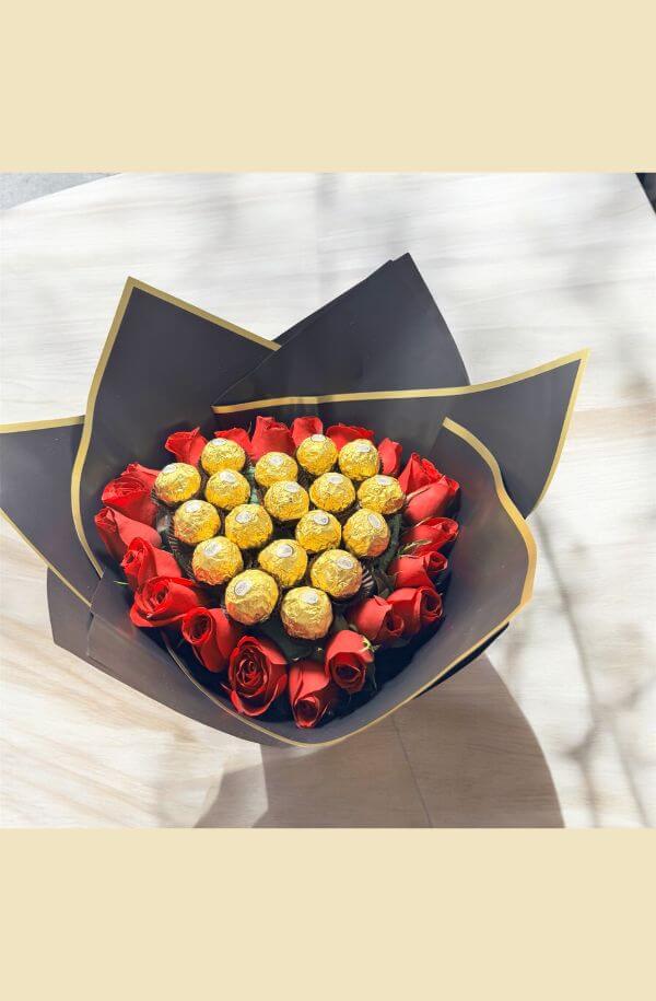 Ramo de Rosas y chocolates a