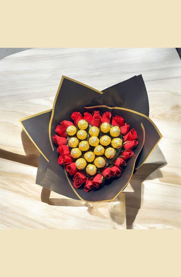 Ramo de Rosas y chocolates a