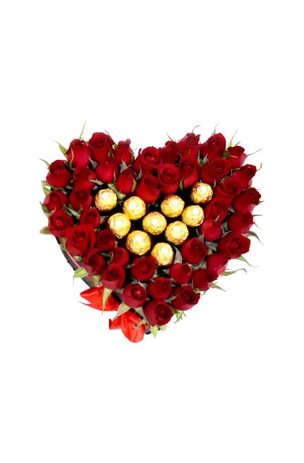 Arreglo Floral En forma de corazon con Rosas rojas y chocolate ferrero #color_rojo