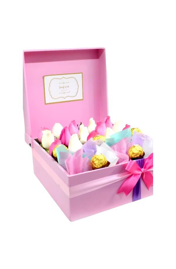 Arreglo Floral con  Rosas Rosas  Blancas  y chocolates Ferrero #color_Rosa/Blanco
