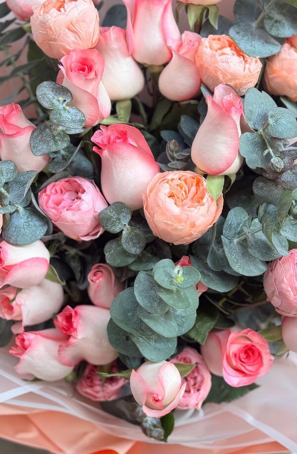Ramo de Peonias y Rosas