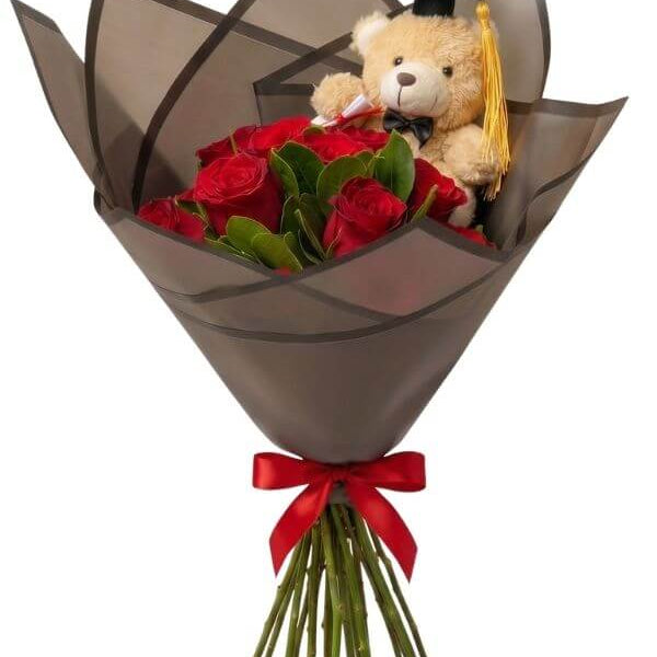 Ramo con rosas rojas y peluche de graduacion