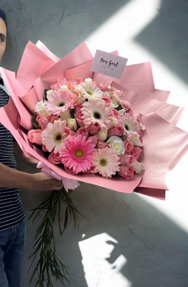 Ramo_de_Gerberas_y_rosas